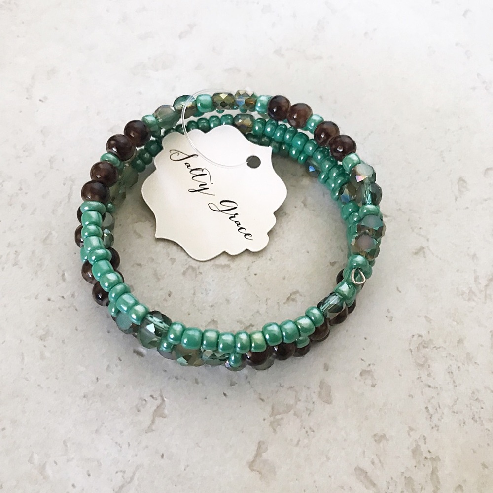Sea green glass bead wrap around bracelet - Picture 3 of 8